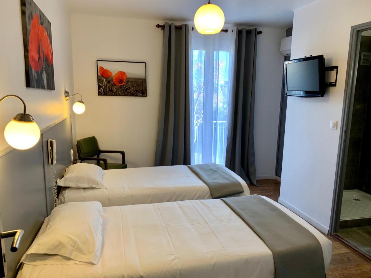 Hotel Les Arbousiers Calvi  Exteriör bild