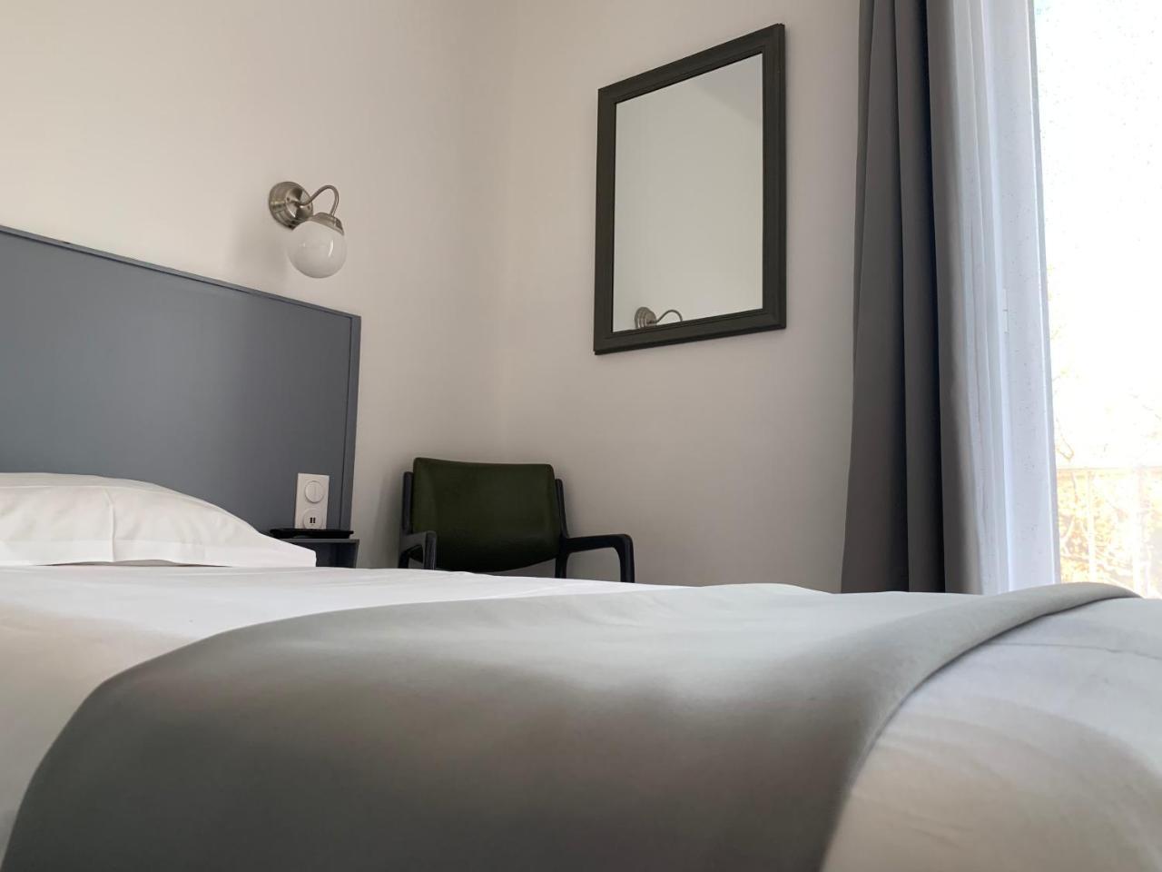 Hotel Les Arbousiers Calvi  Exteriör bild